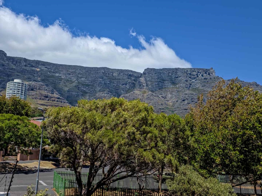 2 Bedroom Property for Sale in Vredehoek Western Cape